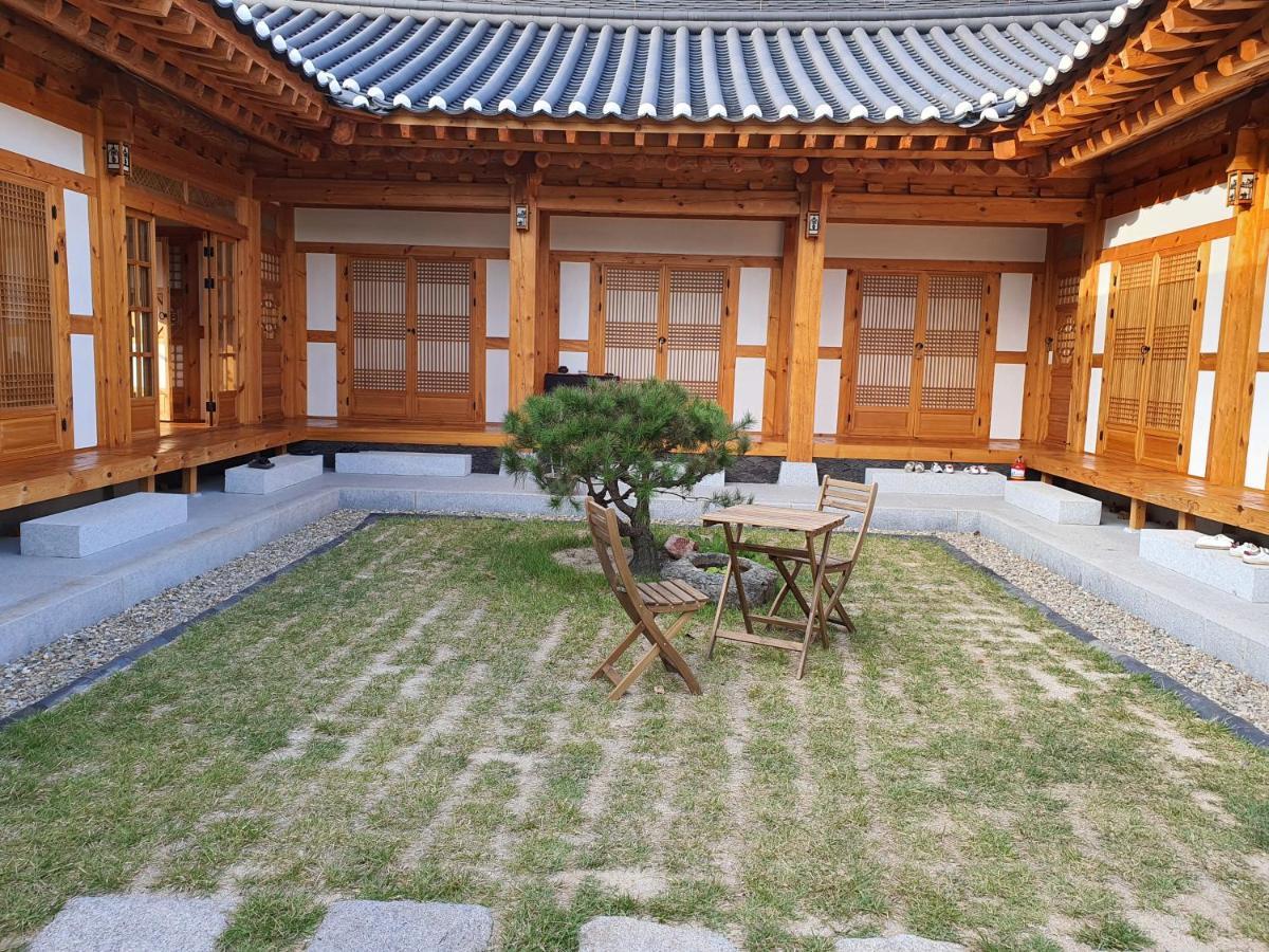 Sieunjae Bed & Breakfast Gyeongju Exterior photo