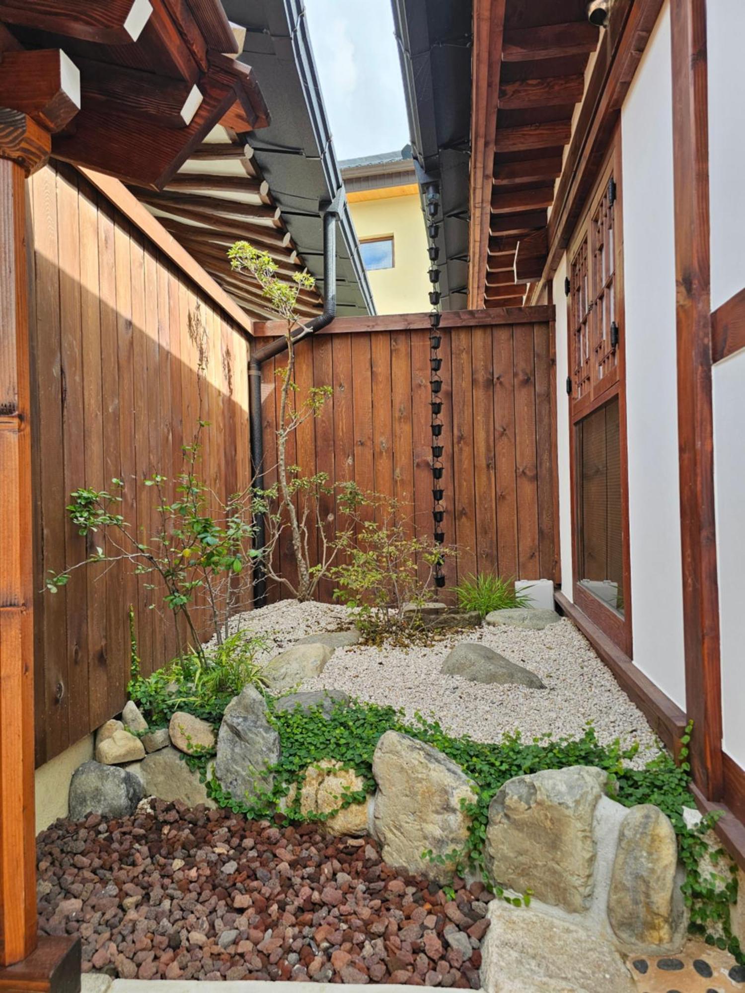 Sieunjae Bed & Breakfast Gyeongju Exterior photo