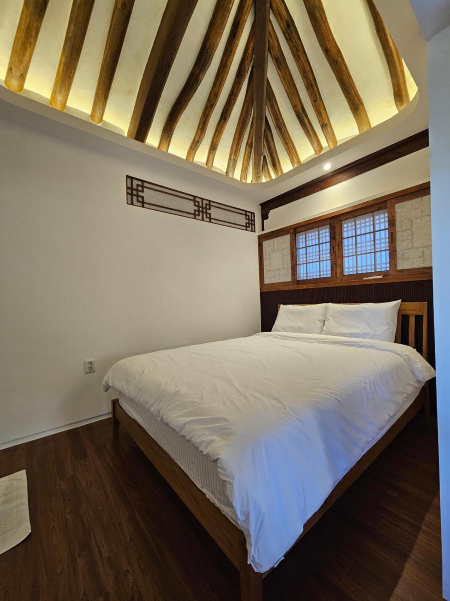 Sieunjae Bed & Breakfast Gyeongju Exterior photo