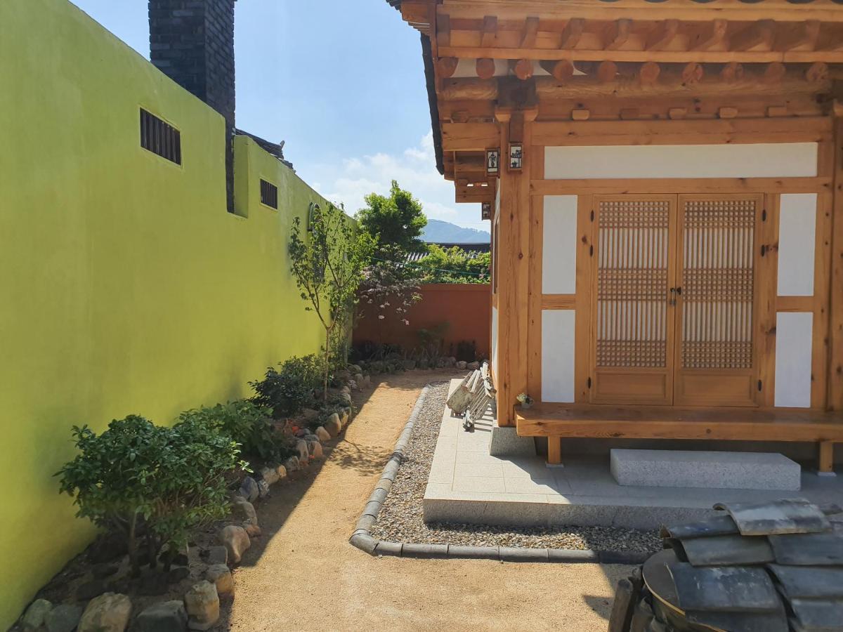 Sieunjae Bed & Breakfast Gyeongju Exterior photo